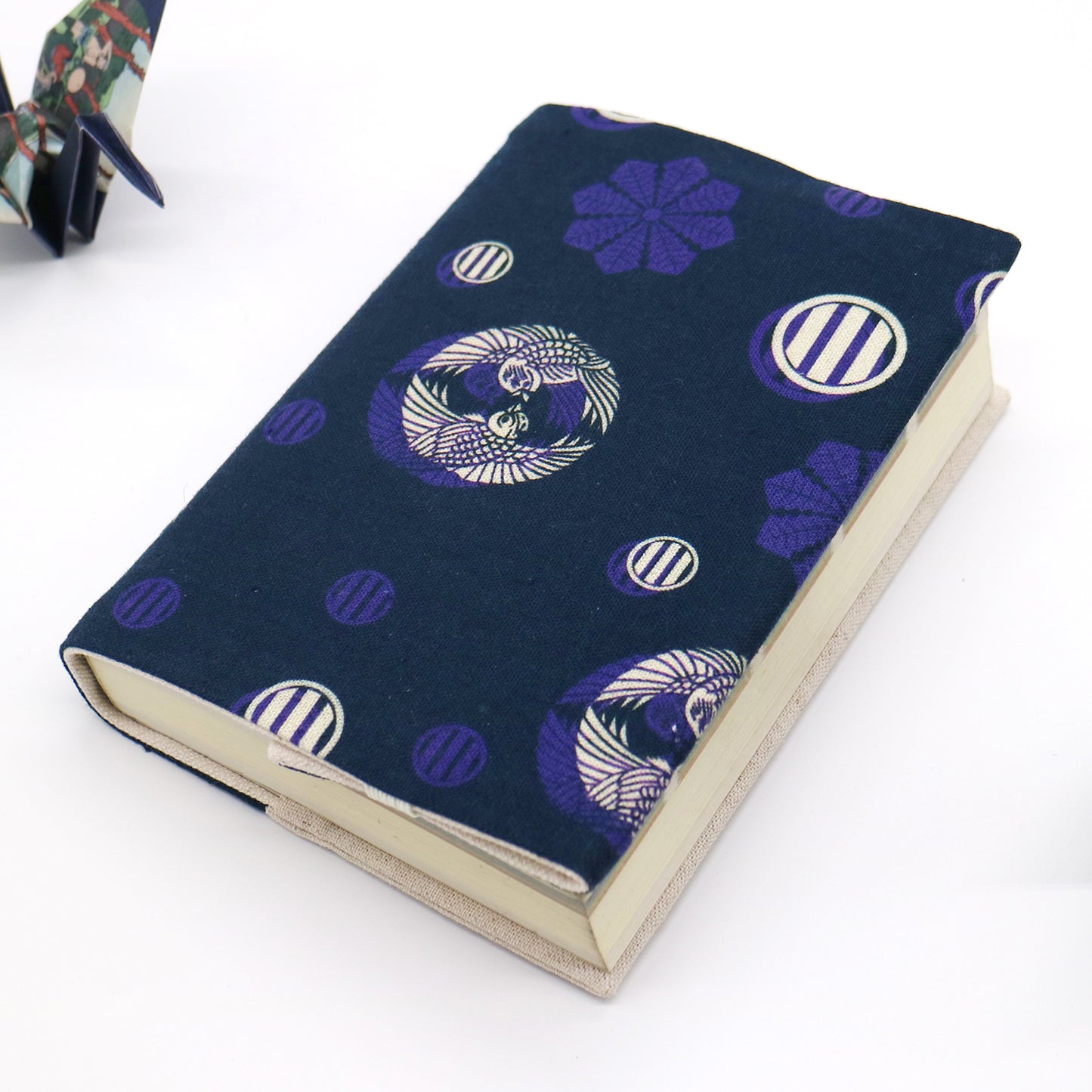 文月 ブックカバー 文庫本カバー 猫武将シリーズ「伊達政宗」刺繍 日本製