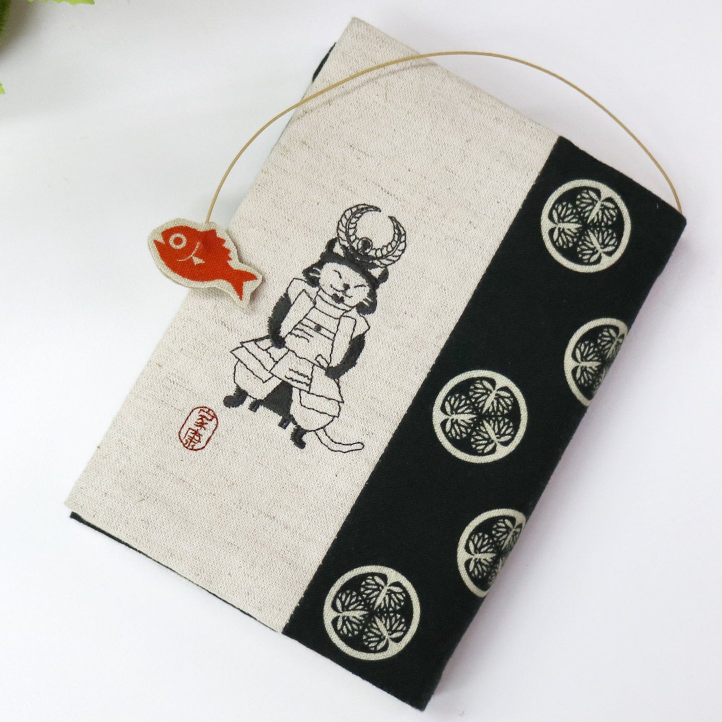 文月 ブックカバー 文庫本カバー 猫武将シリーズ「徳川家康」刺繍 日本製