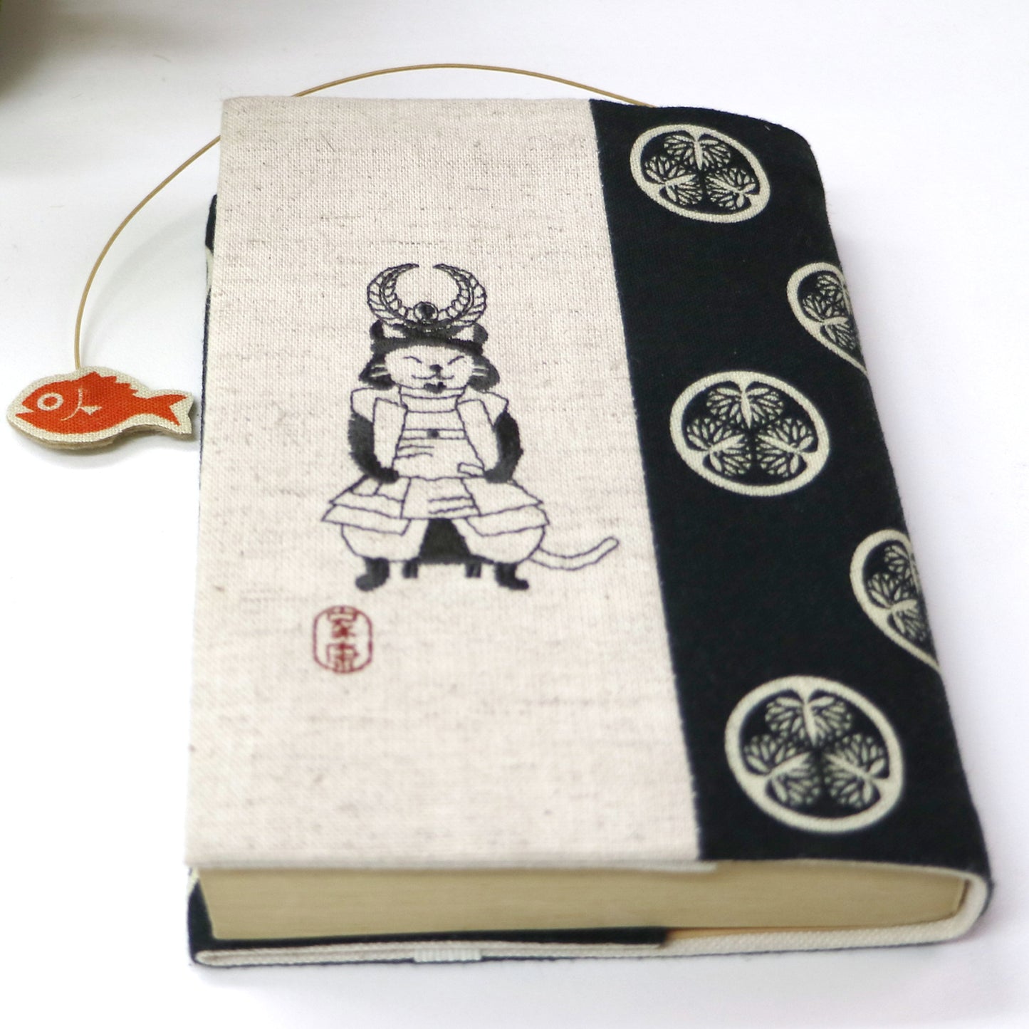 文月 ブックカバー 文庫本カバー 猫武将シリーズ「徳川家康」刺繍 日本製
