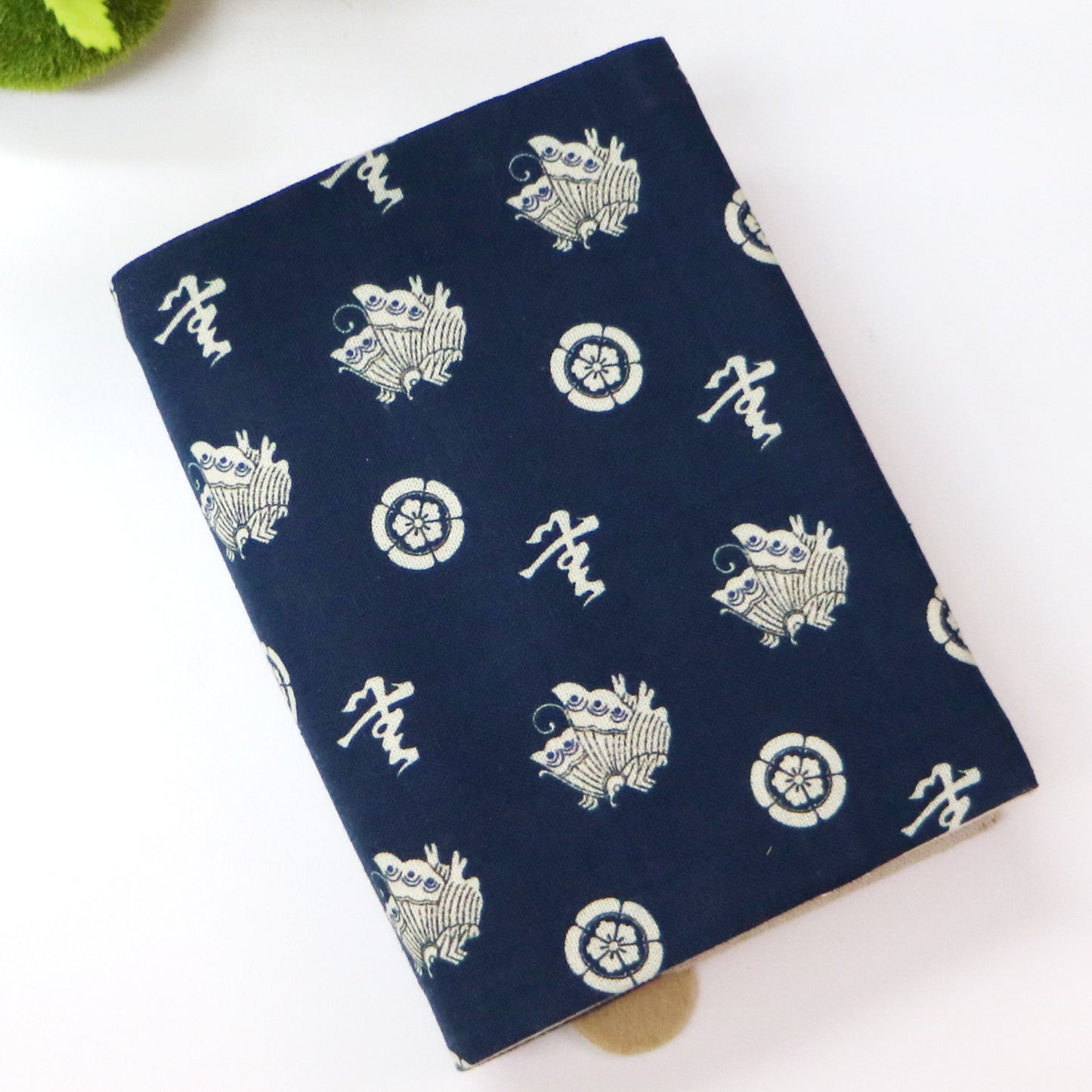 文月 ブックカバー 文庫本カバー 猫武将シリーズ「織田信長」 刺繍 日本製