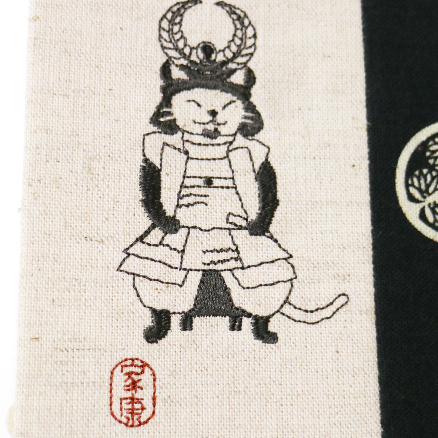文月 ブックカバー 文庫本カバー 猫武将シリーズ「徳川家康」刺繍 日本製