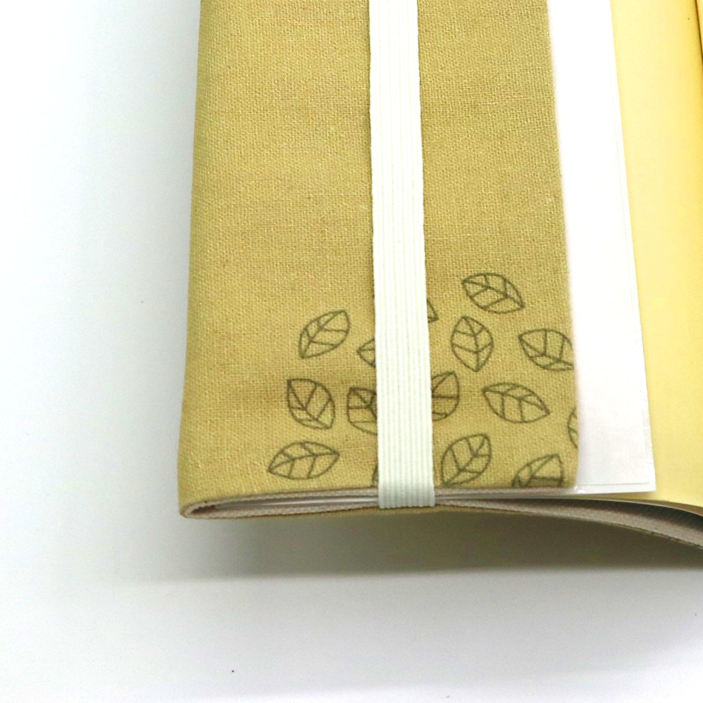 sheepsleep ブックカバー  文庫判「お気に入りの場所」＆「雨が降ってきたよ」